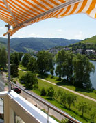 Ferienwohnung mit Balkon und Wasserblick